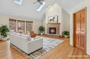 723 Mesa Dr, Naperville, IL 60565 - Photo 14