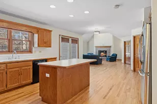 723 Mesa Dr, Naperville, IL 60565 - Photo 10