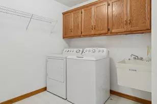 723 Mesa Dr, Naperville, IL 60565 - Photo 18