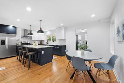 6322 N Monticello Avenue, Chicago, IL 60659 - Photo 2