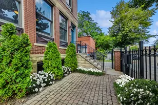 218 S Laflin St, Chicago, IL 60607 - Photo 18