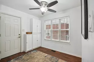 131 Willow Creek Ln, Willow Springs, IL 60480 - Photo 12