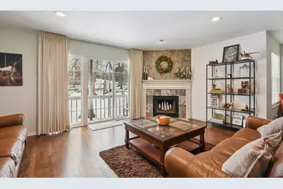 131 Willow Creek Lane, Willow Springs, IL 60480 - Photo 6