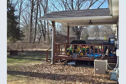 81 Dallas Drive, Harrisburg, IL 62946 - Photo 8