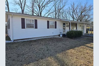 81 Dallas Drive, Harrisburg, IL 62946 - Photo 2