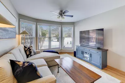 3017 Carlton Court, Westchester, IL 60154 - Photo 4