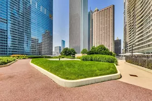 225 N Columbus Dr, Chicago, IL 60601 - Photo 38