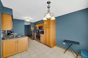 13953 W Leamington Dr, Crestwood, IL 60418 - Photo 6