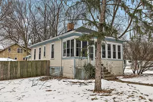 1812 Cedar Rd, Homewood, IL 60430 - Photo 2