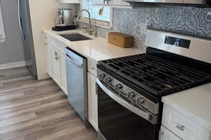 301 Sheldon Ave, Downers Grove, IL 60515 - Photo 8