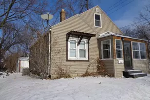 2342 17th Ave, Rockford, IL 61104 - Photo 2