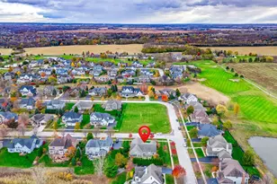 39W918 N Hathaway Ln, Geneva, IL 60134 - Photo 36