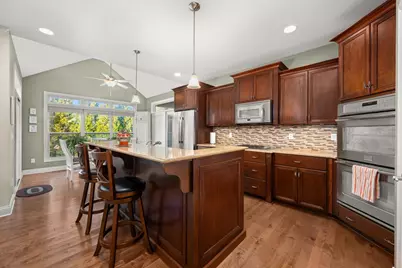 39W918 N Hathaway Lane, Geneva, IL 60134 - Photo 14