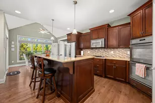 39W918 N Hathaway Ln, Geneva, IL 60134 - Photo 14