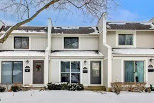 470 Ziegler Dr, Grayslake, IL 60030 - Photo 1