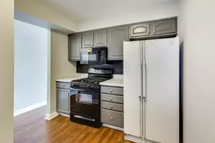 470 Ziegler Dr, Grayslake, IL 60030 - Photo 6