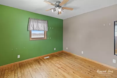 2373 E 3300 N Road, Saint Anne, IL 60964 - Photo 14