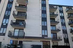 9074 W Terrace Dr, Niles, IL 60714 - Photo 1