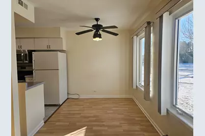 726 E Old Willow Road #104C, Prospect Heights, IL 60070 - Photo 8