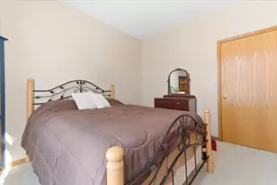 8 E Hague Dr, Antioch, IL 60002 - Photo 20