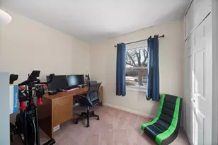 151 Egan Dr, Streamwood, IL 60107 - Photo 16