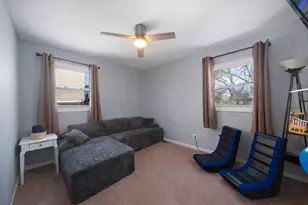 151 Egan Dr, Streamwood, IL 60107 - Photo 14