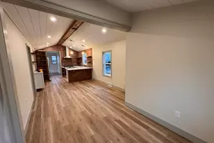 929 Kingsley Dr, Machesney Park, IL 61115 - Photo 2