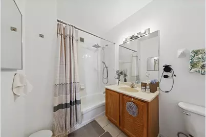 600 N Dearborn Avenue #805, Chicago, IL 60654 - Photo 8