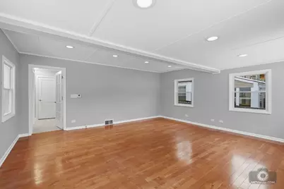 1017 N Main Street, Wheaton, IL 60187 - Photo 12