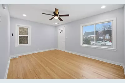 18037 Ridgewood Avenue, Lansing, IL 60438 - Photo 6