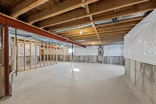 1927 Parkside Dr, Sycamore, IL 60178 - Photo 14