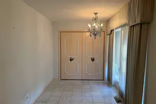 6247 N Kilpatrick Ave, Chicago, IL 60646 - Photo 2