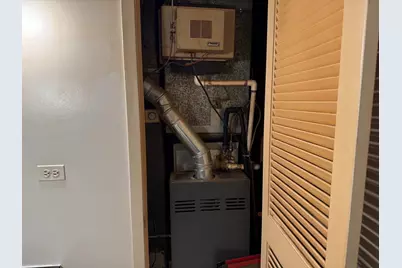 6247 N Kilpatrick Avenue, Chicago, IL 60646 - Photo 26