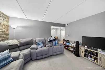 841 N York Road #218, Elmhurst, IL 60126 - Photo 6