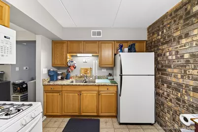 841 N York Road #218, Elmhurst, IL 60126 - Photo 8