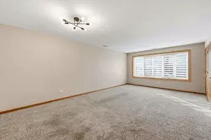 4311 N Grace St, Schiller Park, IL 60176 - Photo 4
