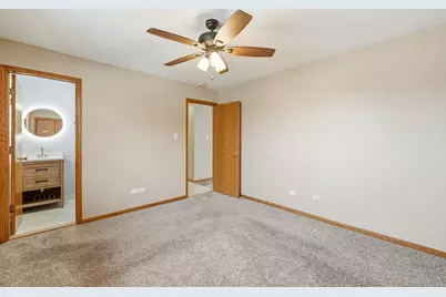 4311 N Grace Street #2, Schiller Park, IL 60176 - Photo 10