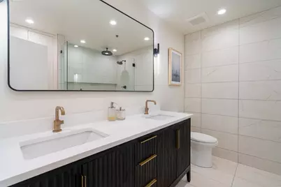 520 W Huron Street #211, Chicago, IL 60654 - Photo 12