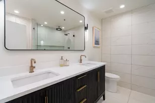 520 W Huron St, Chicago, IL 60654 - Photo 12