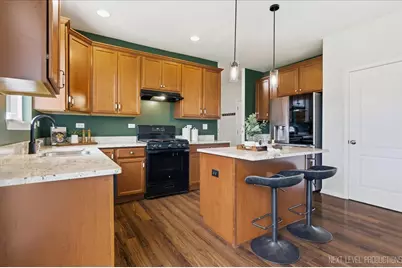 5734 Oak Ridge Way, Lisle, IL 60532 - Photo 18