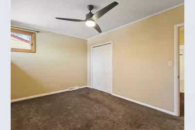 4701 Highcrest Road, Rockford, IL 61107 - Photo 18