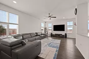 4172 Calder Ln, Aurora, IL 60504 - Photo 6