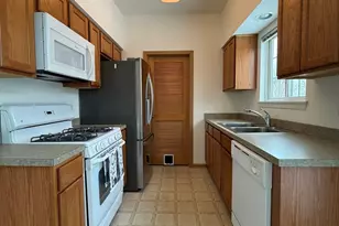 2562 Cesario Dr, Hampshire, IL 60140 - Photo 4