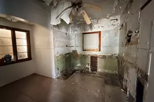 423 157th St, Calumet City, IL 60409 - Photo 4