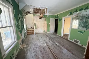 423 157th St, Calumet City, IL 60409 - Photo 2