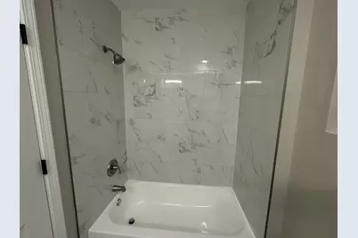 7254 S Bennett Avenue #1, Chicago, IL 60649 - Photo 12