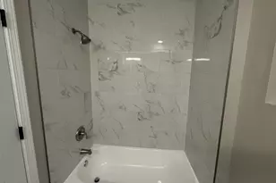 7254 S Bennett Ave, Chicago, IL 60649 - Photo 12