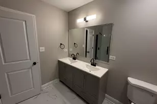 7254 S Bennett Ave, Chicago, IL 60649 - Photo 24
