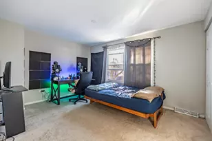 13415 S Mackinaw Ave, Chicago, IL 60633 - Photo 14