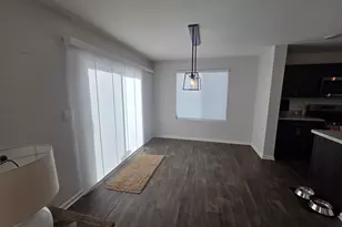 719 Wellington Ln, Cary, IL 60013 - Photo 10